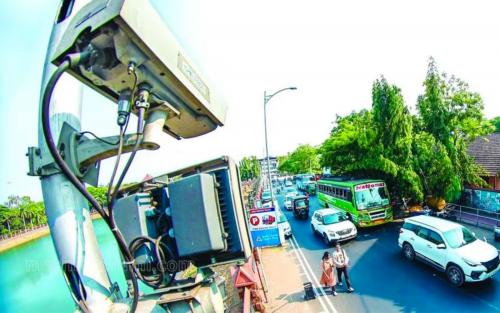 എഐ ക്യാമറകൾ പണി തുടങ്ങി: പിഴ ഇന്ന് മുതൽ എഐ ക്യാമറകൾ പണി തുടങ്ങി: പിഴ ഇന്ന് മുതൽ