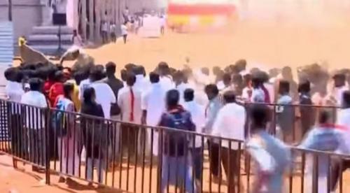 വിജയ്‌യുടെ റാലിക്കിടെ വീണ്ടും അപകടം; ആറ് പേർക്ക് പരിക്ക്