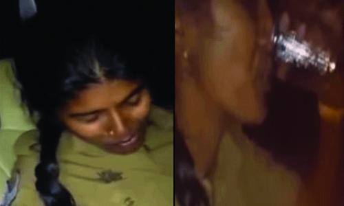 യൂ­ണി­ഫോ­മിൽ മദ്യപി­ച്ചു:  വനി­താ­ പോലീസ് ഓഫീ­സറെ­ സസ്പെ­ൻ­ഡ് ചെ­യ്തു­