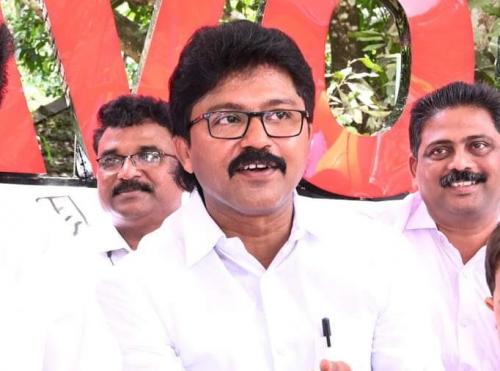 “എംഎൽഎ. അധികാരം എനിക്ക് അവസാന വാക്കല്ല; ഞാൻ തെറ്റ് ചെയ്തിട്ടില്ല”: എൽദോസ് കുന്നപ്പിള്ളിൽ “എംഎൽഎ. അധികാരം എനിക്ക് അവസാന വാക്കല്ല; ഞാൻ തെറ്റ് ചെയ്തിട്ടില്ല”: എൽദോസ് കുന്നപ്പിള്ളിൽ
