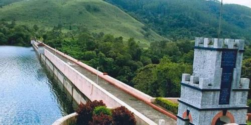 മുല്ലപ്പെരിയാർ ഡാമിന്റെ ഒരു ഷട്ടർ കൂടി തുറന്നു; ജലനിരപ്പ് 141.05 അടിയായി മുല്ലപ്പെരിയാർ ഡാമിന്റെ ഒരു ഷട്ടർ കൂടി തുറന്നു; ജലനിരപ്പ് 141.05 അടിയായി