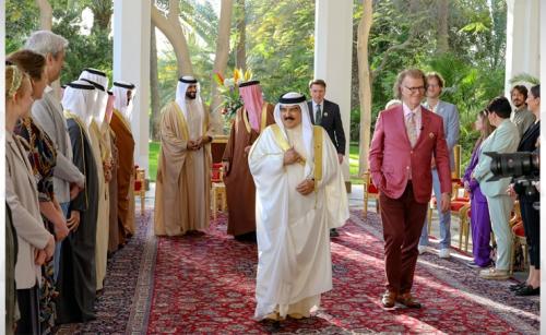 ഹമദ് രാജാവ് പ്രമുഖ സംഗീതജ്ഞൻ ആൻഡ്രേ റിയുവിനെ സ്വീകരിച്ചു