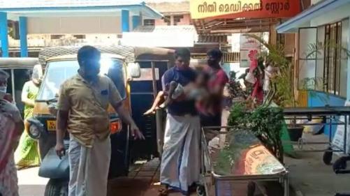 മലപ്പുറത്ത് ഇതര സംസ്ഥാന ദന്പതികൾ പൂട്ടിയിട്ട കുട്ടികളെ രക്ഷപ്പെടുത്തി മലപ്പുറത്ത് ഇതര സംസ്ഥാന ദന്പതികൾ പൂട്ടിയിട്ട കുട്ടികളെ രക്ഷപ്പെടുത്തി