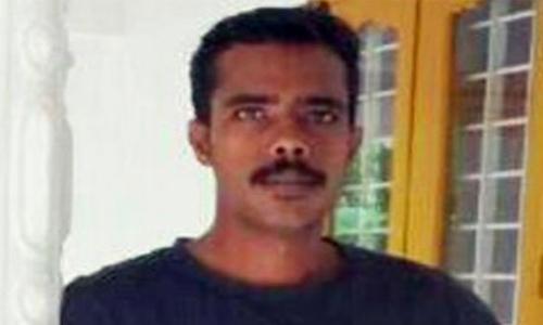 അരൂർ കായലിൽ വീണ റെയിൽവേ ഉദ്യോഗസ്ഥന്റെ മൃതദേഹം കണ്ടെത്തി അരൂർ കായലിൽ വീണ റെയിൽവേ ഉദ്യോഗസ്ഥന്റെ മൃതദേഹം കണ്ടെത്തി