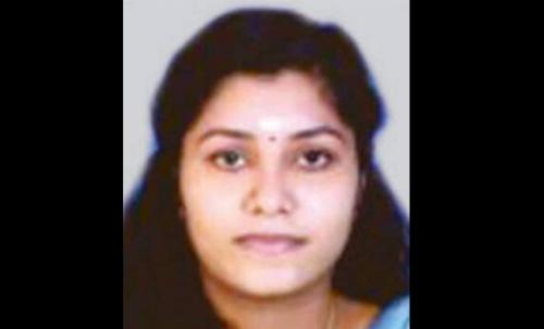 മലയാളി വിദ്യാർത്ഥിനി മാംഗളൂരുവിൽ തൂങ്ങിമരിച്ച നിലയിൽ മലയാളി വിദ്യാർത്ഥിനി മാംഗളൂരുവിൽ തൂങ്ങിമരിച്ച നിലയിൽ