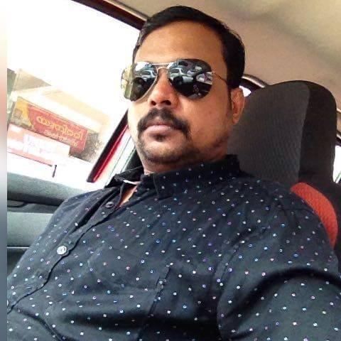 മലയാളിയെ കെട്ടിടത്തിന് മുകളിൽനിന്ന് വീണു മരിച്ച നിലയിൽ  കണ്ടെത്തി 