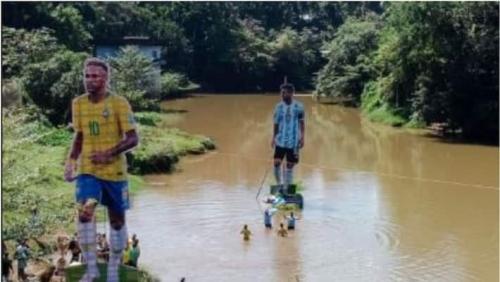 മെസിയുടെയും നെയ്മറിന്റെയും കട്ടൗട്ടുകള്; കായിക പ്രേമികളുടെ ആശങ്ക നീങ്ങുന്നു മെസിയുടെയും നെയ്മറിന്റെയും കട്ടൗട്ടുകള്; കായിക പ്രേമികളുടെ ആശങ്ക നീങ്ങുന്നു