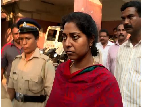ആറ്റിങ്ങല് ഇരട്ടക്കൊലപാതക്കേസ് പ്രതി അനുശാന്തിക്ക് ജാമ്യം ആറ്റിങ്ങല് ഇരട്ടക്കൊലപാതക്കേസ് പ്രതി അനുശാന്തിക്ക് ജാമ്യം