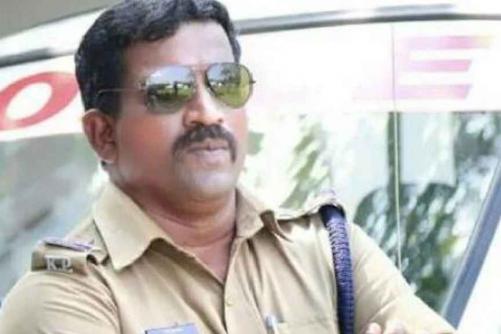 ഇന്‍സ്‌പെക്ടര്‍ പി.ആര്‍.സുനുവിനെതിരെ വ്യാപക പ്രതിഷേധം : അവധിയില്‍ പ്രവേശിക്കാന്‍ നിര്‍ദ്ദേശം നല്‍കി എഡിജിപി