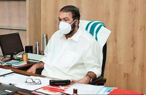 കേന്ദ്രത്തിന്റെ അനുമതി കിട്ടിയാൽ സ്കൂളുകൾ തുറക്കാൻ തയാറാണെന്ന് വിദ്യാഭ്യാസമന്ത്രി വി.ശിവൻകുട്ടി കേന്ദ്രത്തിന്റെ അനുമതി കിട്ടിയാൽ സ്കൂളുകൾ തുറക്കാൻ തയാറാണെന്ന് വിദ്യാഭ്യാസമന്ത്രി വി.ശിവൻകുട്ടി