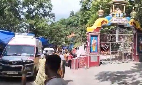 ഹരിദ്വാറിലെ ക്ഷേത്രത്തില് തിക്കിലും തിരക്കിലും ആറു മരണം; നിരവധിപ്പേര്ക്ക് പരിക്ക് ഹരിദ്വാറിലെ ക്ഷേത്രത്തില് തിക്കിലും തിരക്കിലും ആറു മരണം; നിരവധിപ്പേര്ക്ക് പരിക്ക്