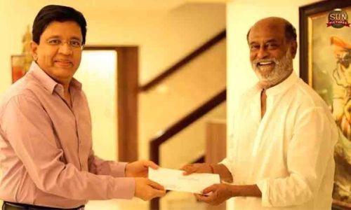 ചരിത്രം സൃഷ്ടിച്ച് ജയിലർ; രജനിക്ക് 100 കോടി സ്നേഹസമ്മാനം നൽകി നിർമാതാവ് ചരിത്രം സൃഷ്ടിച്ച് ജയിലർ; രജനിക്ക് 100 കോടി സ്നേഹസമ്മാനം നൽകി നിർമാതാവ്