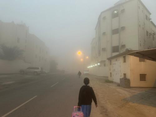 ബഹ്‌റൈനിൽ മൂടൽമഞ്ഞ് തുടരുന്നു: ജാഗ്രതാനിർദ്ദേശം നൽകി അധികൃതർ 