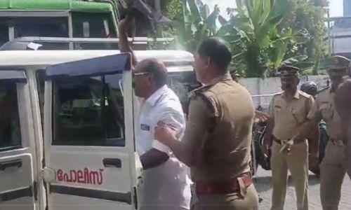 മുഖ്യമന്ത്രിയെ കരിങ്കൊടി കാണിക്കാൻ ശ്രമം; അഞ്ച് കോൺഗ്രസ് പ്രവർത്തകർ അറസ്റ്റിൽ