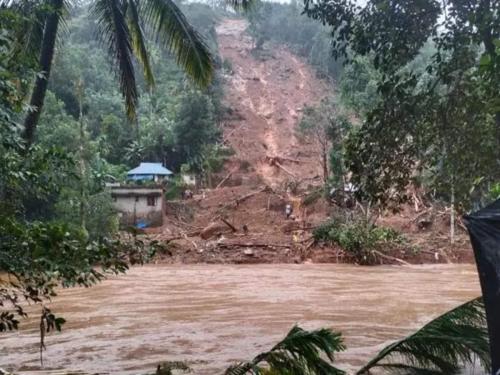 കോട്ടയം കൂട്ടിക്കൽ ഉരുൾപൊട്ടലിൽ മരണം ആറായി