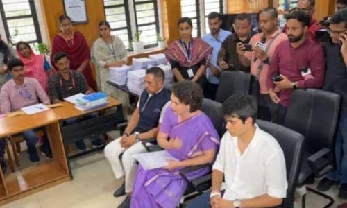 മണ്ഡലം ഒഴിയുമ്പോള് മത്സരിപ്പിക്കാനുള്ള സ്ഥാനാര്ത്ഥികളേയും ഒപ്പം കൊണ്ടുവന്നത് നല്ല കാര്യം ; പ്രിയങ്കയെ പരിഹസിച്ച് സുരേന്ദ്രന് മണ്ഡലം ഒഴിയുമ്പോള് മത്സരിപ്പിക്കാനുള്ള സ്ഥാനാര്ത്ഥികളേയും ഒപ്പം കൊണ്ടുവന്നത് നല്ല കാര്യം ; പ്രിയങ്കയെ പരിഹസിച്ച് സുരേന്ദ്രന്