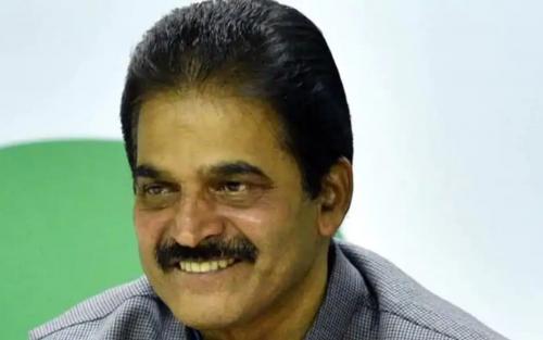 സോളാർ പീഡനക്കേസ്; കെസി വേണുഗോപാലിനെതിരെ തെളിവില്ലെന്ന സിബിഐ റിപ്പോർട്ട് അംഗീകരിച്ച് കോടതി സോളാർ പീഡനക്കേസ്; കെസി വേണുഗോപാലിനെതിരെ തെളിവില്ലെന്ന സിബിഐ റിപ്പോർട്ട് അംഗീകരിച്ച് കോടതി