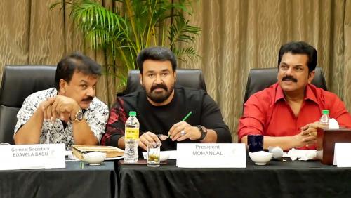 പാർവ്വതിയുടെ രാജി അമ്മ സ്വീകരിച്ചു; ബിനീഷ് കൊടിയേരിയോട് വിശദീകരണം ആവശ്യപ്പെട്ടു
