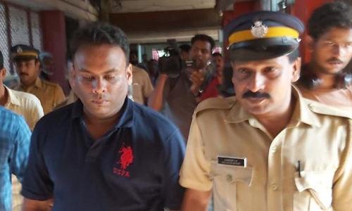 പ്രളയ ഫണ്ട് തട്ടിപ്പ്; സിപിഎം നേതാവ് ഉൾപ്പെടെ മൂന്നു പേർക്ക് ജാമ്യം പ്രളയ ഫണ്ട് തട്ടിപ്പ്; സിപിഎം നേതാവ് ഉൾപ്പെടെ മൂന്നു പേർക്ക് ജാമ്യം