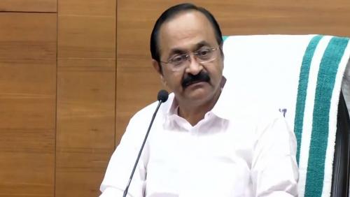 പിണറായിയുടെ വീട്ടിലെ റെയ്ഡ്: രാഹുൽ ഗാന്ധിയാണോ ആളെ വിട്ടതെന്ന് മുഖ്യമന്ത്രി ; സി.പി.എമ്മിന് പരിഹാസ മറുപടി