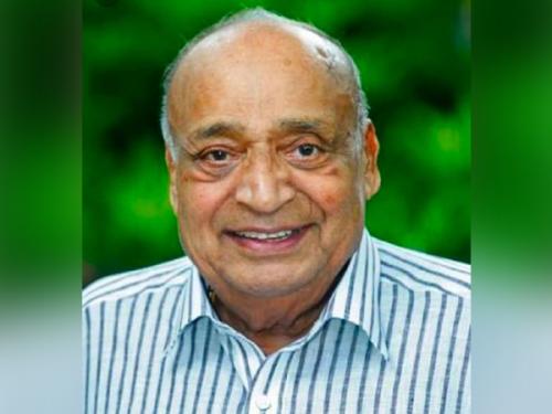എം.പി വീരേന്ദ്രകുമാർ മതേതരത്വ മൂല്യം ഉയർത്തിപ്പിടിച്ച നേതാവ്: ബഹ്റൈൻ കെ.എം.സി.സി എം.പി വീരേന്ദ്രകുമാർ മതേതരത്വ മൂല്യം ഉയർത്തിപ്പിടിച്ച നേതാവ്: ബഹ്റൈൻ കെ.എം.സി.സി