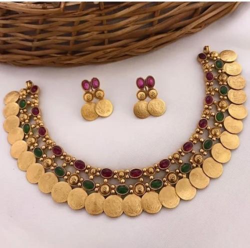 സംസ്ഥാനത്ത് സ്വർണവിലയിൽ വൻ ഇടിവ്; ഇന്ന് മാത്രം പവന് 4040 രൂപ കുറഞ്ഞു