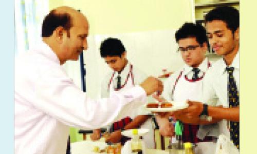 ആൺ­കു­ട്ടി­കൾ‍­ക്കും ഹോം സയൻ­സ് നി­ർ‍­ബന്ധി­ത പാഠ്യവി­ഷയമാ­ക്കു­ന്നു­