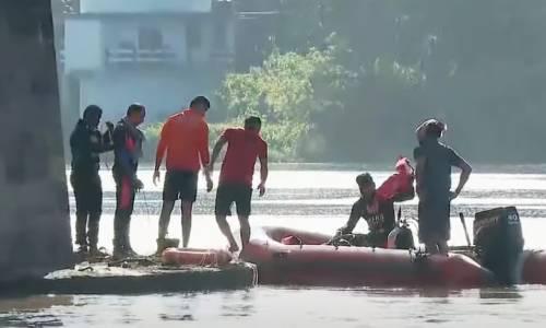 സുരക്ഷ ഉറപ്പാക്കിയില്ല; ഷൊർണൂർ അപകടത്തിൽ കരാറുകാരനെതിരേ ക്രിമിനൽ കേസ് സുരക്ഷ ഉറപ്പാക്കിയില്ല; ഷൊർണൂർ അപകടത്തിൽ കരാറുകാരനെതിരേ ക്രിമിനൽ കേസ്