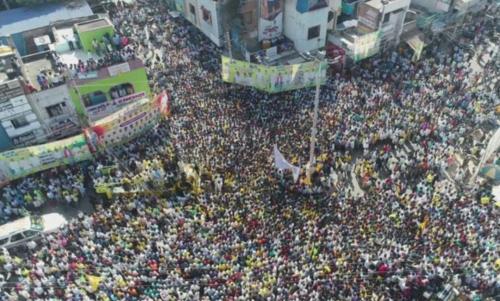 ആന്ധ്രാപ്രദേശിൽ റോഡുകളിലെ പൊതുസമ്മേളനങ്ങൾക്കും റാലികൾക്കും വിലക്ക് ആന്ധ്രാപ്രദേശിൽ റോഡുകളിലെ പൊതുസമ്മേളനങ്ങൾക്കും റാലികൾക്കും വിലക്ക്