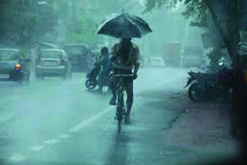 കേരളത്തിൽ വ്യാപക മഴയ്ക്ക് സാധ്യത; നാലു ജില്ലകളിൽ യെലോ അലർട്ട്