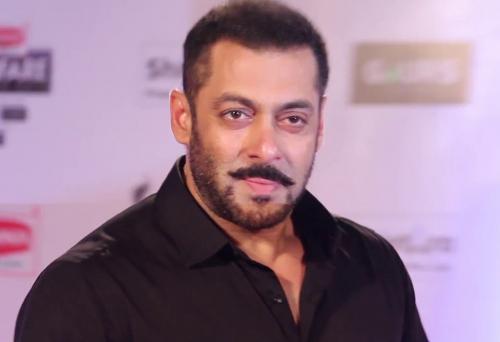 മുംബൈ പോലീസിന് ഒരു ലക്ഷം സാനിറ്റൈസറുകള് സമ്മാനിച്ച് സല്മാന് ഖാന് മുംബൈ പോലീസിന് ഒരു ലക്ഷം സാനിറ്റൈസറുകള് സമ്മാനിച്ച് സല്മാന് ഖാന്