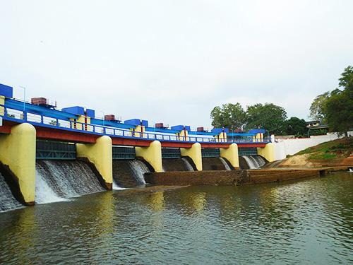 അരുവിക്കര ഡാമിന്‍റെ ഷട്ടറുകൾ‍ തുറന്നു; നെയ്യാർ ഡാമിന്‍റെ ഷട്ടറുകൾ‍ തുറക്കും
