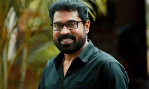 കാറോടിച്ച് അപകടം; സുരാജിനെ ക്ലാസില് ഇരുത്തുമെന്ന് എംവിഡി കാറോടിച്ച് അപകടം; സുരാജിനെ ക്ലാസില് ഇരുത്തുമെന്ന് എംവിഡി