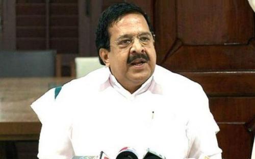 പൊലീസ് സേനയിലെ അശാസ്ത്രീയ പരിഷ്കാരങ്ങൾ പരിശോധിക്കണമെന്ന് ചെന്നിത്തല   