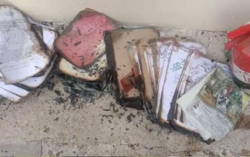 ഓച്ചിറ പഞ്ചായത്ത് ഓഫീസിൽ തീപിടുത്തം; കമ്പ്യൂട്ടറും ഫയലുകളും കത്തി നശിച്ചു ഓച്ചിറ പഞ്ചായത്ത് ഓഫീസിൽ തീപിടുത്തം; കമ്പ്യൂട്ടറും ഫയലുകളും കത്തി നശിച്ചു