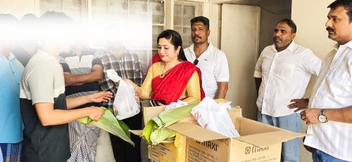 ആശ്രയം ബഹ്‌റൈൻ ഓണസദ്യ വിതരണം ചെയ്തു