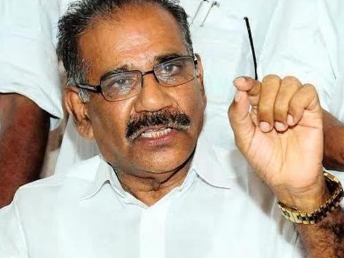 അരിക്കൊമ്പൻ: സർക്കാർ പുനഃപരിശോധനാ ഹർജി നൽകില്ലെന്ന് വനം മന്ത്രി അരിക്കൊമ്പൻ: സർക്കാർ പുനഃപരിശോധനാ ഹർജി നൽകില്ലെന്ന് വനം മന്ത്രി
