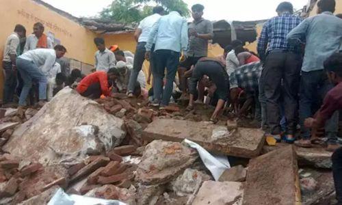 വിദ്യാർഥികളുടെ മുന്നറിയിപ്പ് അവഗണിച്ചു : മിനിറ്റുകൾക്കുള്ളിൽ സ്കൂൾ തകർന്ന് വീണു, മരണം ഏഴായി