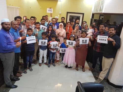 പ്രതി­ഷേ­ധ ജ്വാ­ല സംഘടി­പ്പി­ച്ചു­