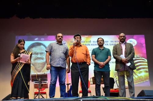 സംഗീ­ത നി­ശ ‘മലർ­ക്കൊ­ടി­ പോ­ലെ­’ശ്രദ്ധേ­യമാ­യി