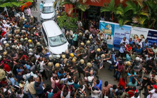 ഇഡി ഉദ്യോഗസ്ഥരെ ആക്രമിച്ച കേസ്: 9 സിപിഎം പ്രവർത്തകർക്ക് ജാമ്യം