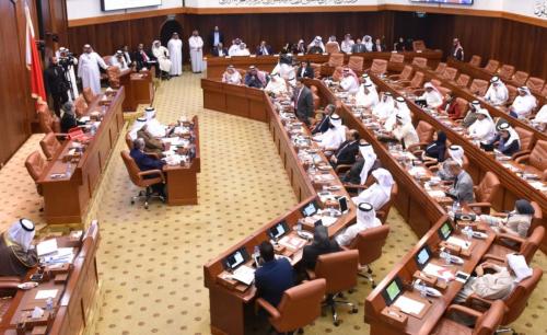 ബഹ്‌റൈനിലെ ലേബർ ക്യാമ്പുകൾ 'തൊഴിലാളി നഗരങ്ങൾ' ആക്കണമെന്ന നിർദ്ദേശവുമായി പാർലമെന്റ് അംഗങ്ങൾ