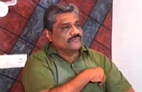 കളമശേരി വ്യാജ ജനന സര്ട്ടിഫിക്കറ്റ് കേസ്; മുഖ്യപ്രതി അനില് കുമാര് പിടിയില് കളമശേരി വ്യാജ ജനന സര്ട്ടിഫിക്കറ്റ് കേസ്; മുഖ്യപ്രതി അനില് കുമാര് പിടിയില്