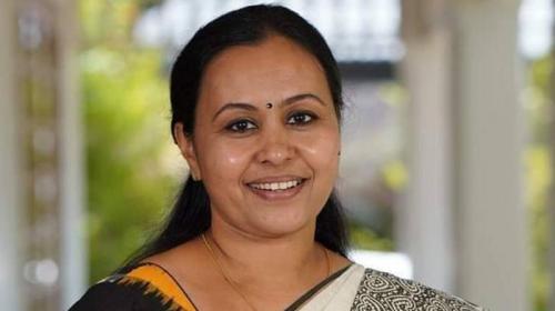 ആരോഗ്യമന്ത്രി വീണാ ജോർജിന് താക്കീതു നൽകി സ്പീക്കർ ആരോഗ്യമന്ത്രി വീണാ ജോർജിന് താക്കീതു നൽകി സ്പീക്കർ