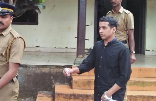 നടിയെ ആക്രമിച്ച കേസ്; പൾസർ സുനിയെ നേരിട്ട് വിസ്തരിക്കണമെന്ന് ഹൈക്കോടതി നടിയെ ആക്രമിച്ച കേസ്; പൾസർ സുനിയെ നേരിട്ട് വിസ്തരിക്കണമെന്ന് ഹൈക്കോടതി