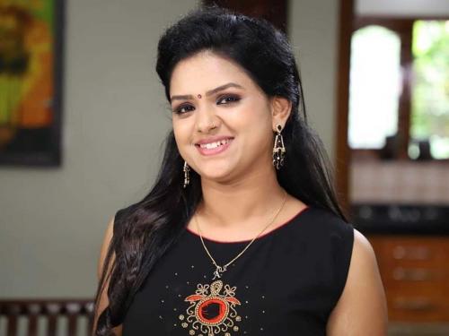 റംസിയുടെ ആത്മഹത്യ; സീരിയൽ നടി ലക്ഷ്മി പ്രമോദിന് ജാമ്യം റംസിയുടെ ആത്മഹത്യ; സീരിയൽ നടി ലക്ഷ്മി പ്രമോദിന് ജാമ്യം