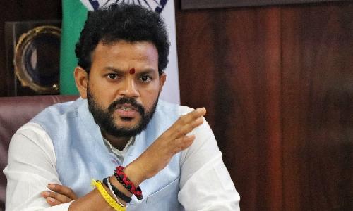 പൈലറ്റുമാർക്ക് അപ്രതീക്ഷിത ലഹരി പരിശോധന നിർബന്ധമാക്കാൻ കേന്ദ്രം; കരട് ചട്ടങ്ങൾ തയ്യാറാകുന്നു