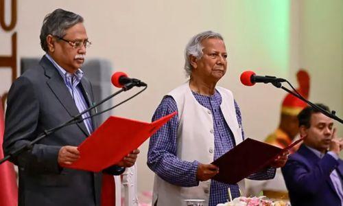 മുഹമ്മദ് യൂനുസിന്റെ നേതൃത്വത്തിലുള്ള ഇടക്കാല സർക്കാർ ബംഗ്ലാദേശിൽ അധികാരമേറ്റു മുഹമ്മദ് യൂനുസിന്റെ നേതൃത്വത്തിലുള്ള ഇടക്കാല സർക്കാർ ബംഗ്ലാദേശിൽ അധികാരമേറ്റു
