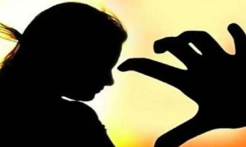 എംബിബിഎസ് വിദ്യാർഥിനിക്ക് മദ്യം നൽകി പീഡിപ്പിച്ചു; സഹപാഠികൾ പിടിയിൽ എംബിബിഎസ് വിദ്യാർഥിനിക്ക് മദ്യം നൽകി പീഡിപ്പിച്ചു; സഹപാഠികൾ പിടിയിൽ