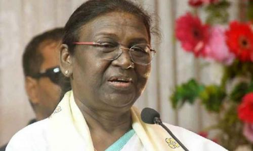 കേരള സന്ദർശനം കഴിഞ്ഞ് രാഷ്ട്രപതി ദ്രൗപദി മുര്മു മടങ്ങി കേരള സന്ദർശനം കഴിഞ്ഞ് രാഷ്ട്രപതി ദ്രൗപദി മുര്മു മടങ്ങി